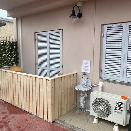La Casa Di Cate & Adry Bed & Breakfast Envie Екстериор снимка
