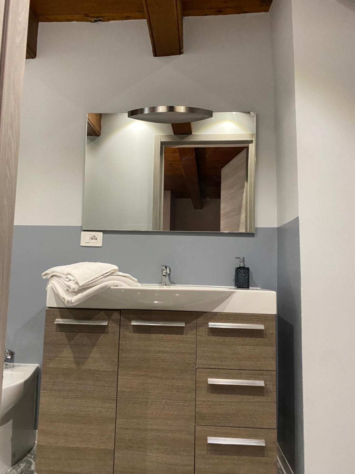 La Casa Di Cate & Adry Bed & Breakfast Envie Екстериор снимка