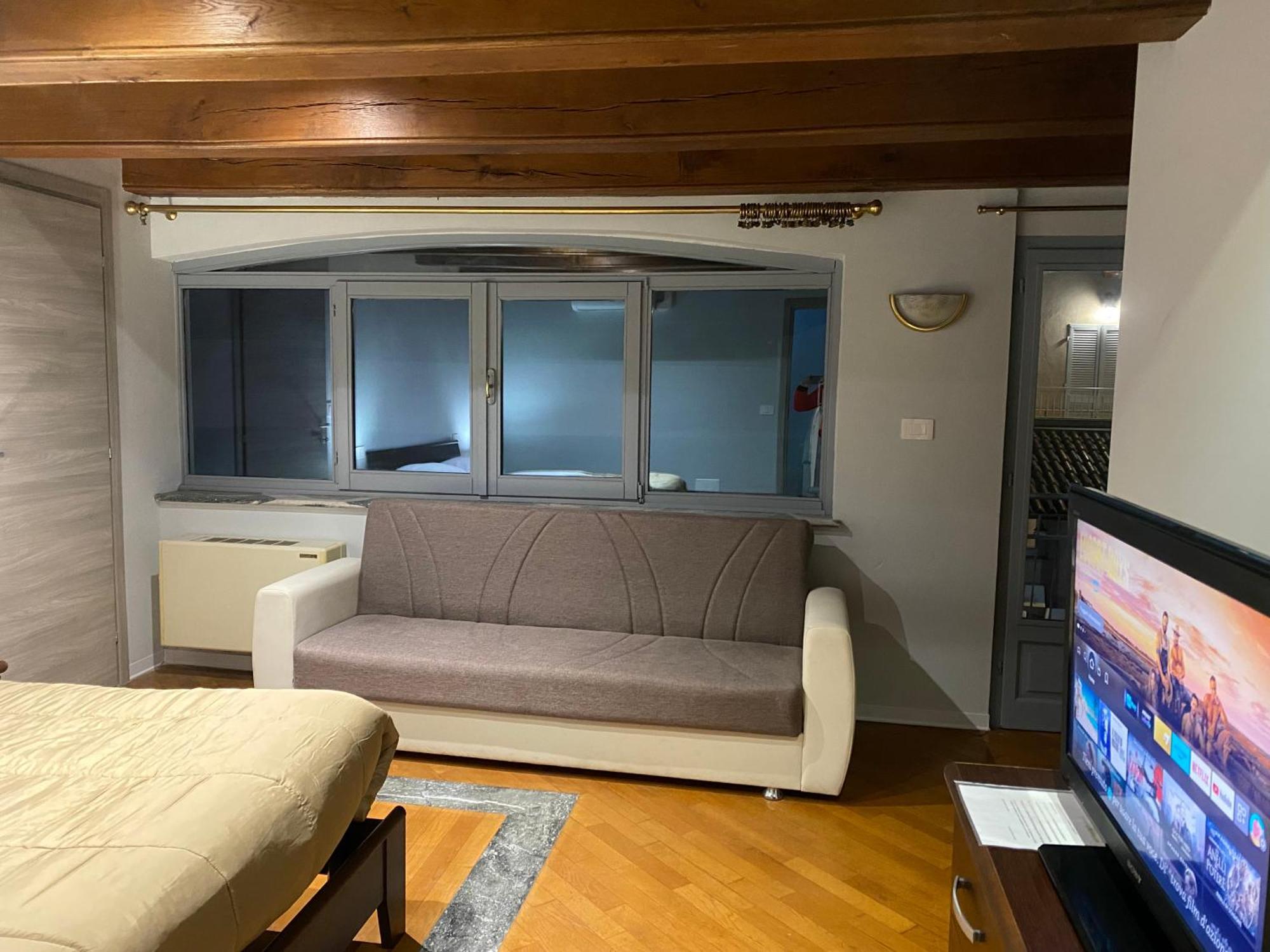 La Casa Di Cate & Adry Bed & Breakfast Envie Екстериор снимка