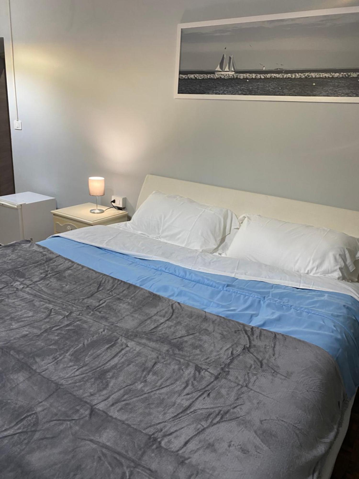 La Casa Di Cate & Adry Bed & Breakfast Envie Екстериор снимка