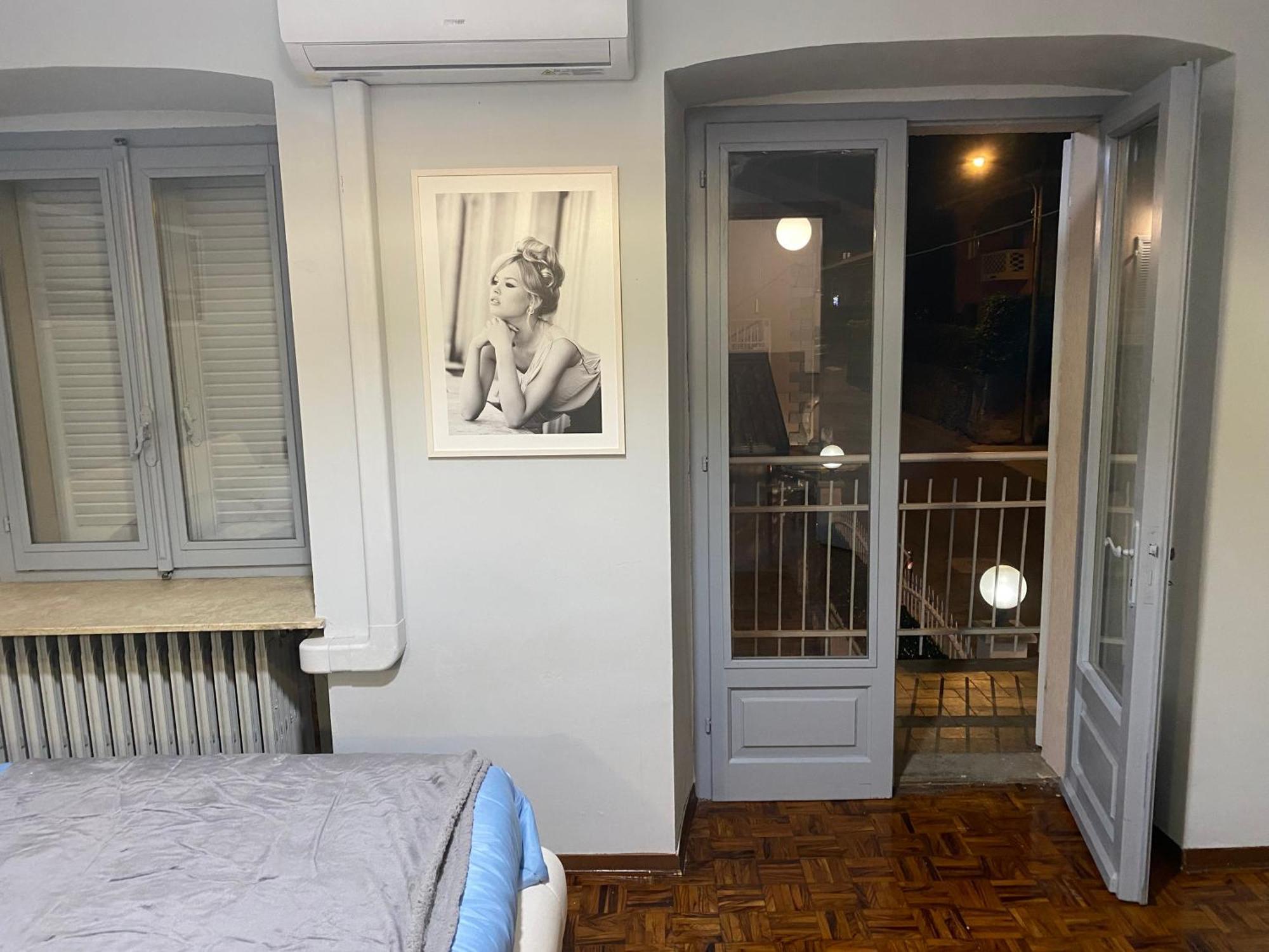 La Casa Di Cate & Adry Bed & Breakfast Envie Екстериор снимка