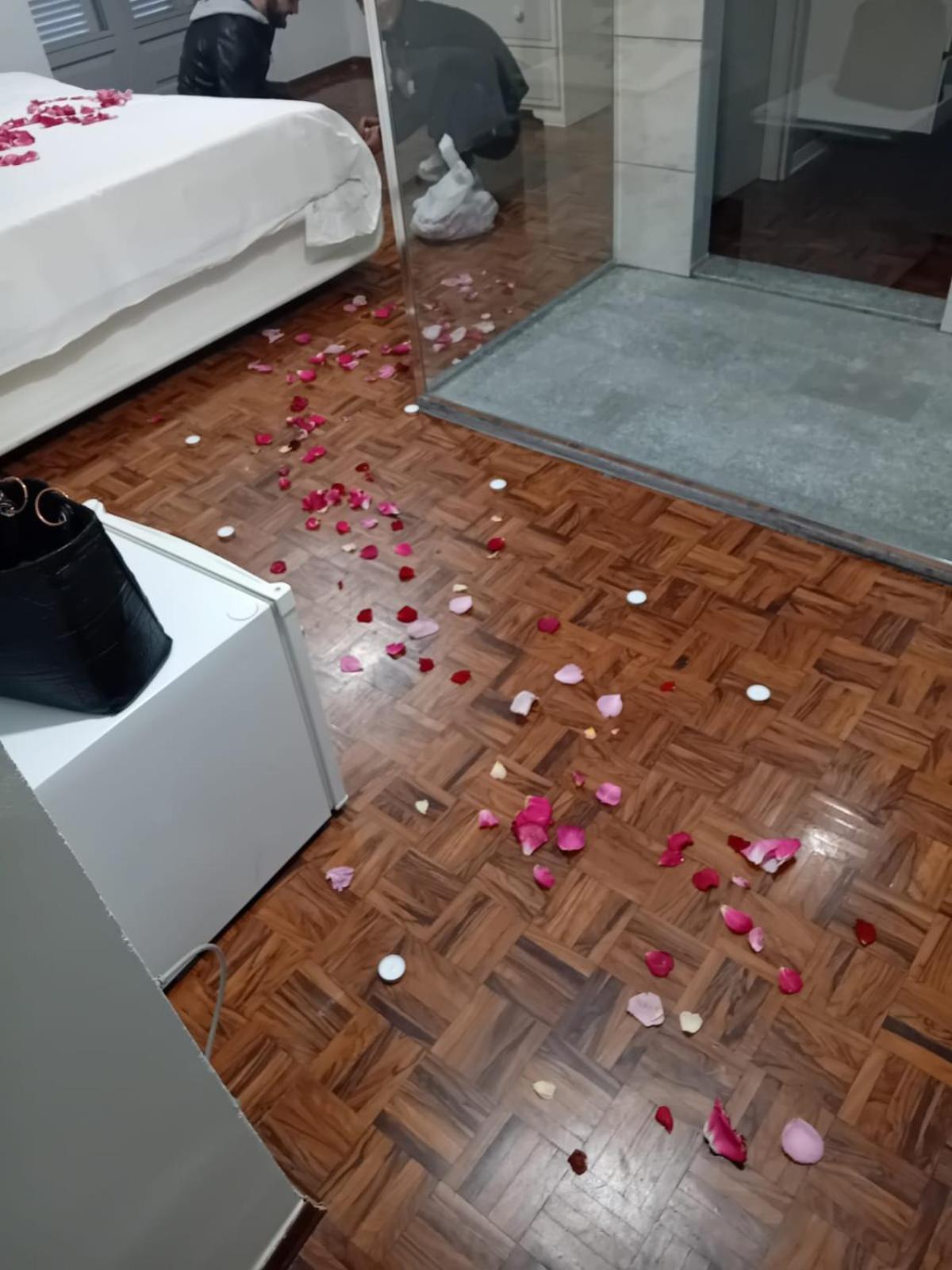 La Casa Di Cate & Adry Bed & Breakfast Envie Екстериор снимка